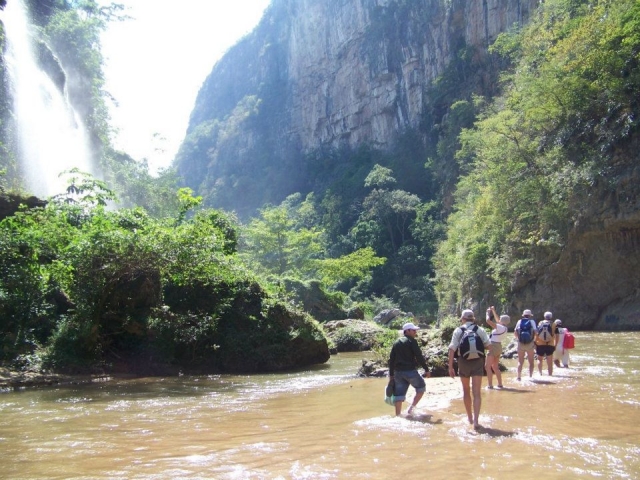  Crossing La Venta 